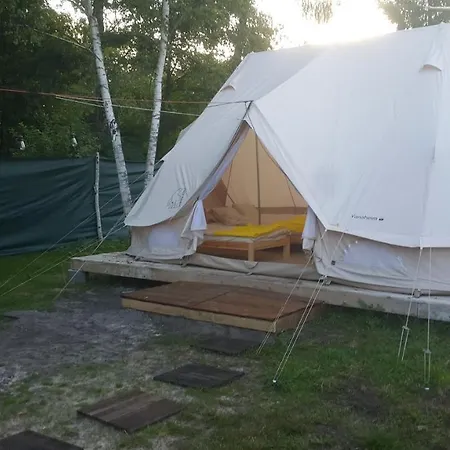 Glamping Z Alpakami