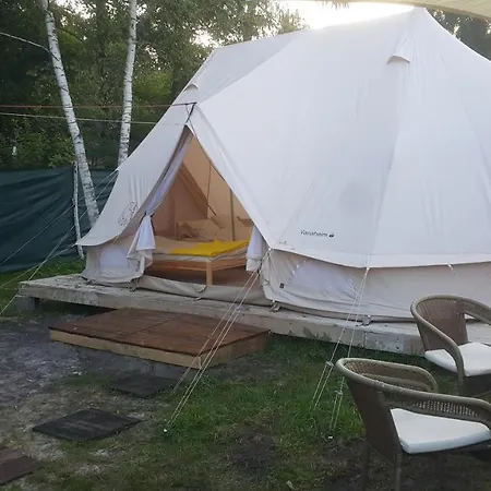 Glamping Z Alpakami خيمة فخمة *