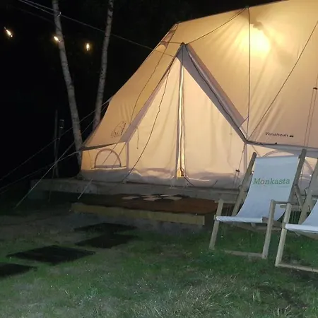 Glamping Z Alpakami