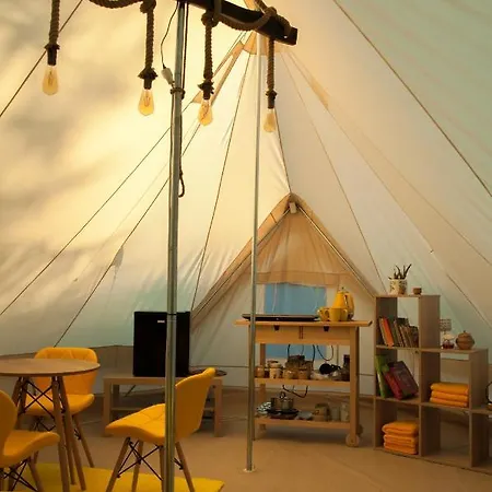 Glamping Z Alpakami